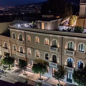 3* מלון Casa Adele
